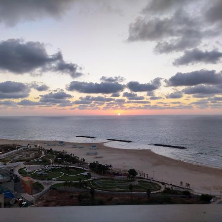 Sunset Suite Sea&Sky Ashkelon Eksteriør billede